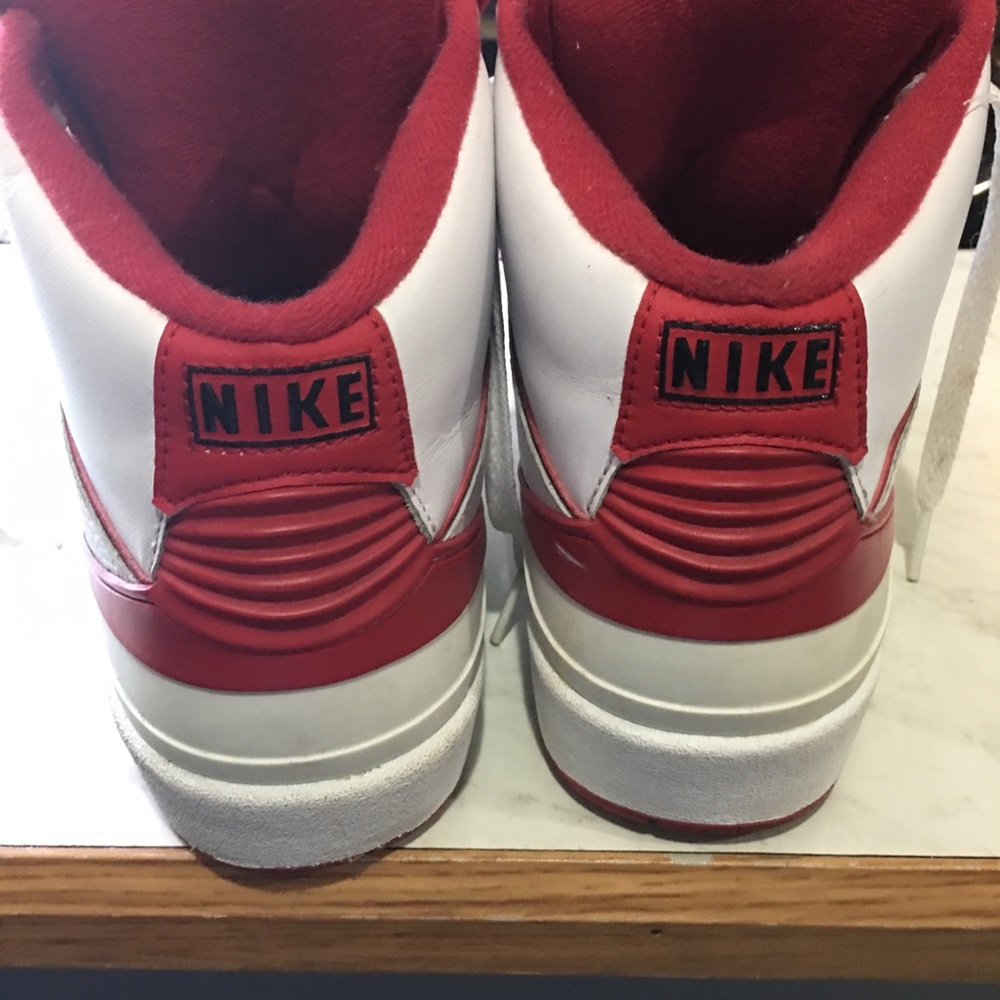 Jordan 2s - Picture 3 of 5